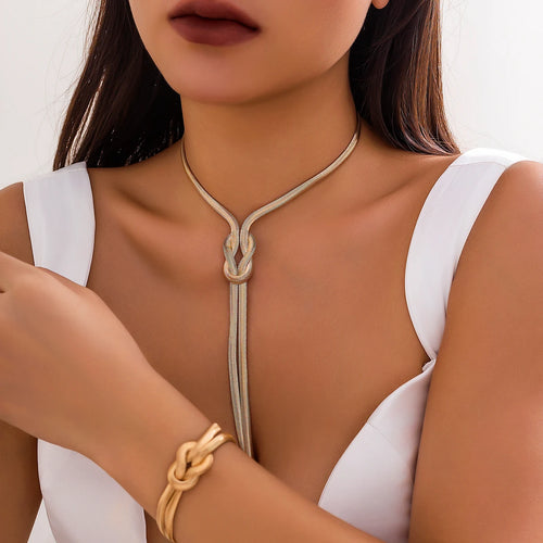 2Pcs/Set Sexy Twisted Chain Necklace Bracelet Vintage Goth