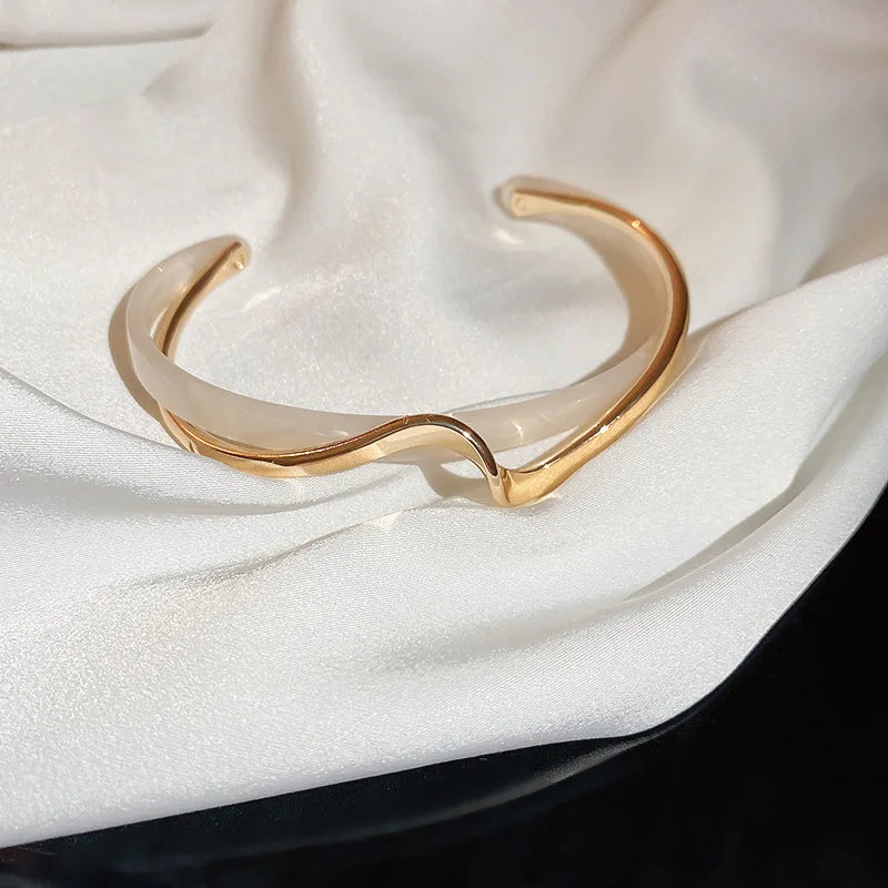White Acrylic Bracelets Board Bend Metal Bracelets Geometric C- shaped Opening Bracelets